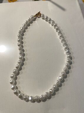 Classic White Pearl Necklace with Gold Clasp